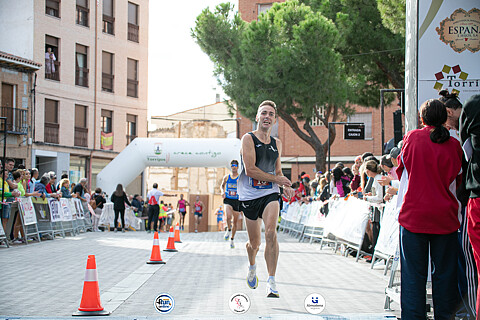 META 10KM: 35:00 - 40:00
